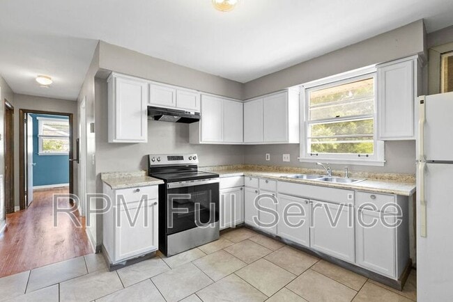 Photo - 3127 Larkspur Dr Apartment