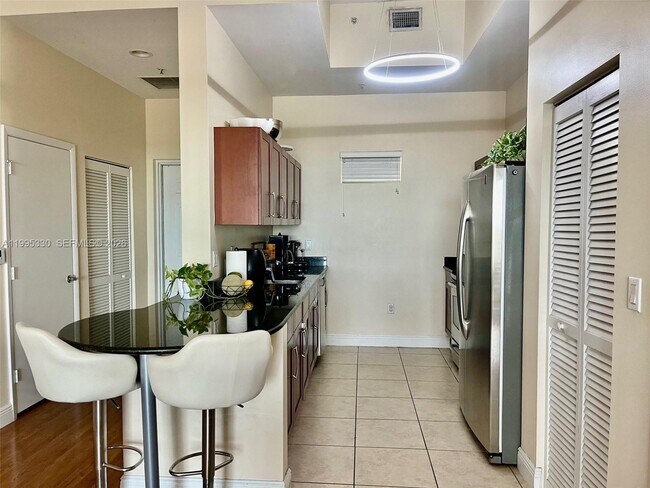 Foto del edificio - 7280 SW 90th St