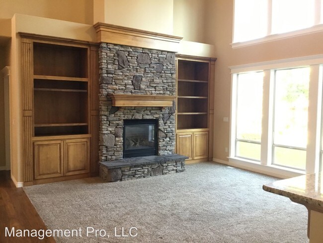Foto del edificio - 4 br, 3 bath House - 680 E.  Havasupai St