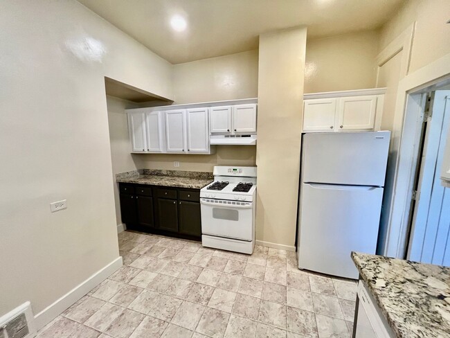 Foto del edificio - Webster St. Apts. (755-759)