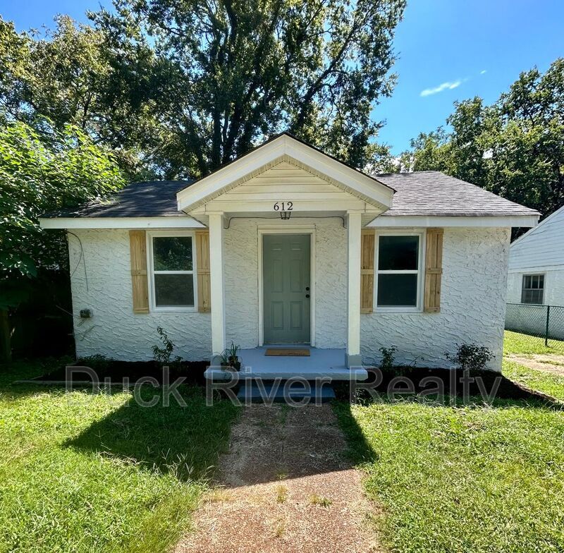Foto principal - 612 Midway Ave