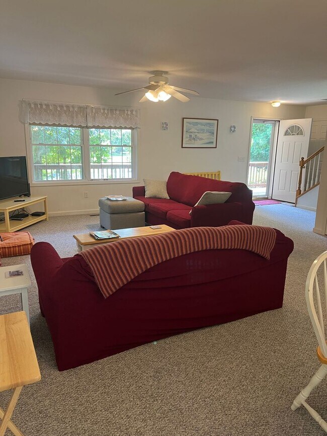 Foto del edificio - 3 Bedroom/2 Bathroom Furnished Rental Available from June 15, 2026 through March 31, 2027