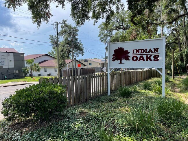 Foto del edificio - 358 Hayden Rd