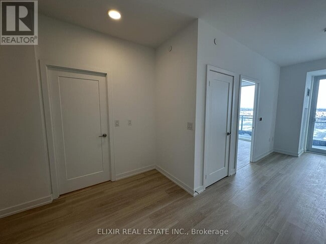 Photo du bâtiment - 9763 Markham Rd