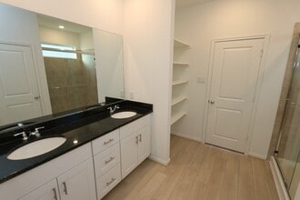 Building Photo - 2722 Forest Retreat Ln