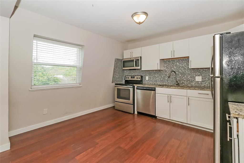 Foto principal - 7202 Twin Crest Dr