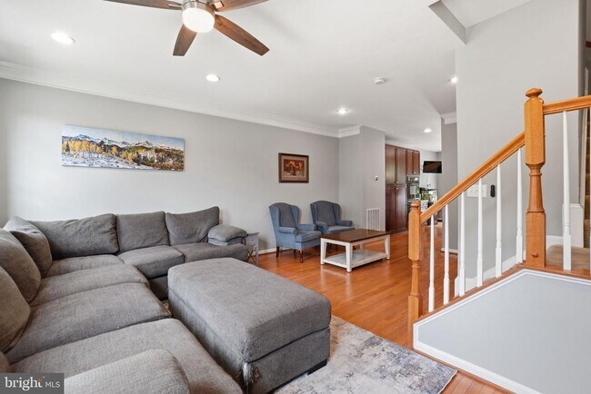 Foto del edificio - 8133 Dove Cottage Ct