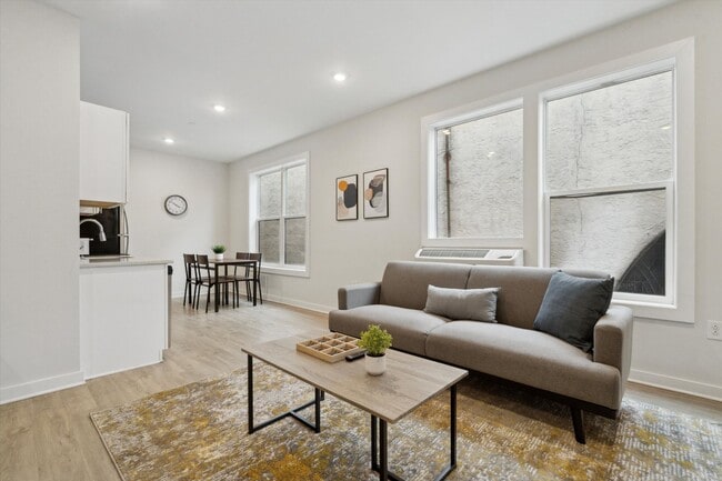 Fairmount Square - Fairmount Square Apartments