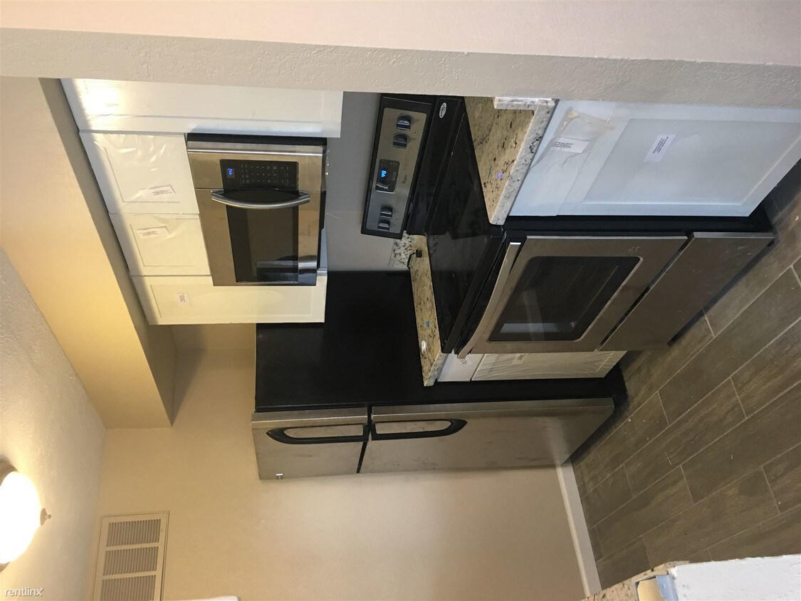 4441 Old College Rd Unit Apt 7102, Bryan, TX 77801 Condo for Rent in