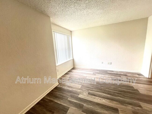 Foto del edificio - 3002 Antique Oaks Cir