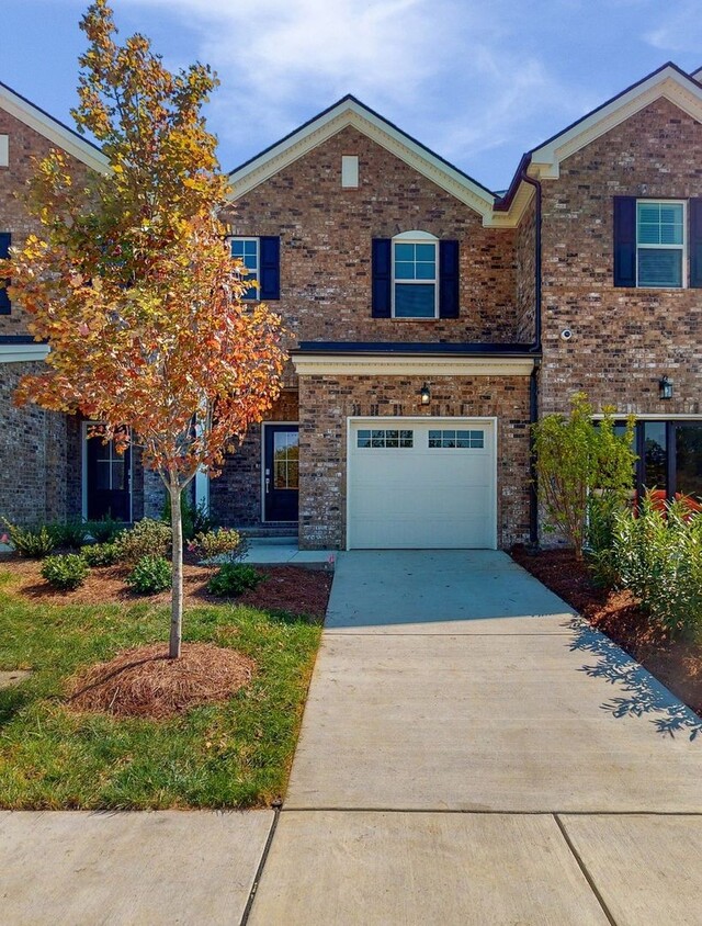 Foto principal - 3 Bedroom 2.5 Bath Townhome in Gallatin