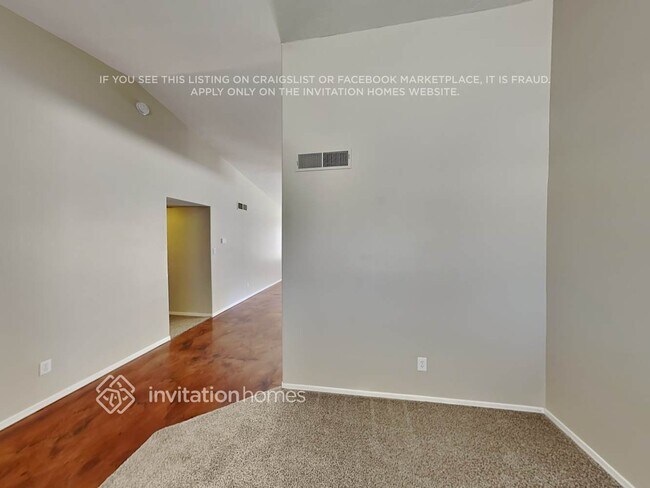 Building Photo - 2201 S Orange