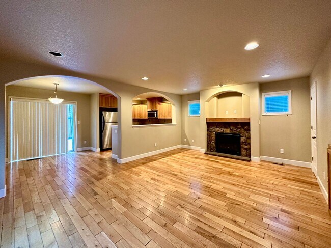Foto del edificio - NW Townhome near Sawyer Park