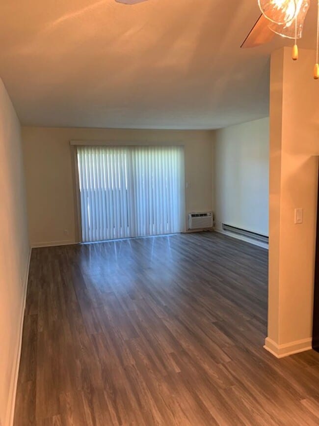 Interior Photo - Willow Park Apartments