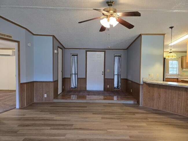 Foto del edificio - 12454 Cumberland Rd