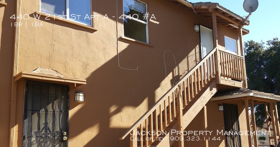 Primary Photo - 440 W 21st St