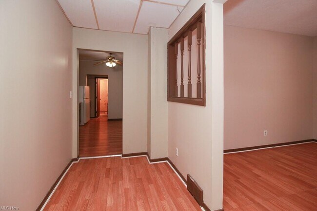 Building Photo - 13437 Kirton Ave