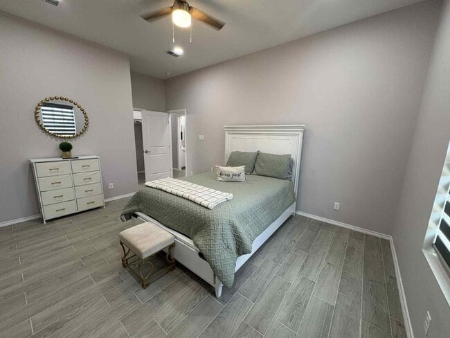 Building Photo - 2007 Cassandra St