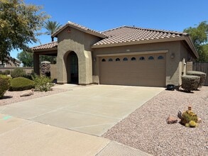 Building Photo - 208 E Caribbean Dr