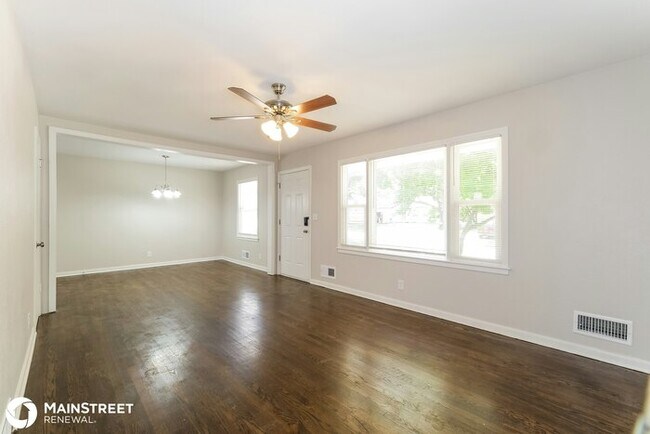 Building Photo - 5908 E 100th St