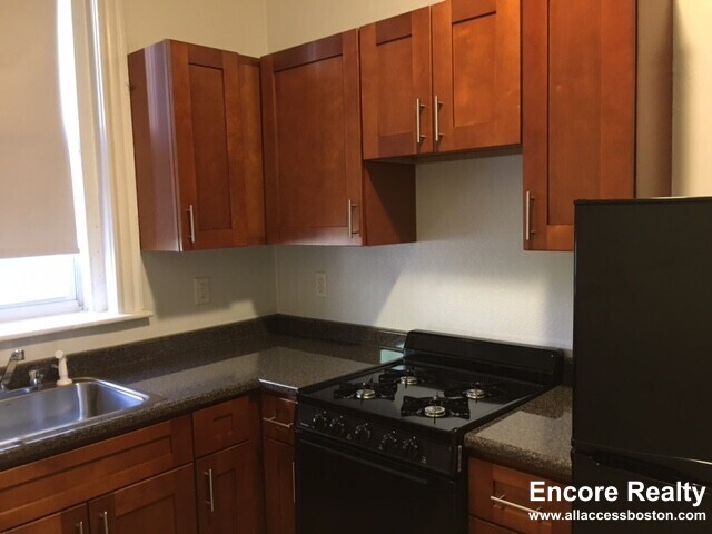 Building Photo - 66 Chiswick Rd