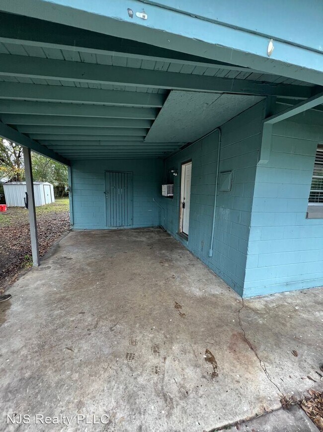 Building Photo - 3 br, 1 bath House - 2938 Brackridge Blvd....