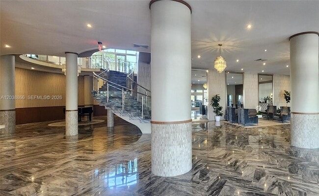 Foto del edificio - 5401 Collins Ave