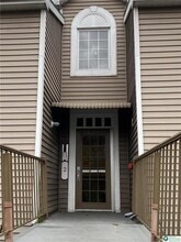 Building Photo - 207 Canal Park