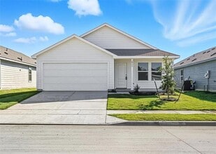 Building Photo - 6733 Haines Dr