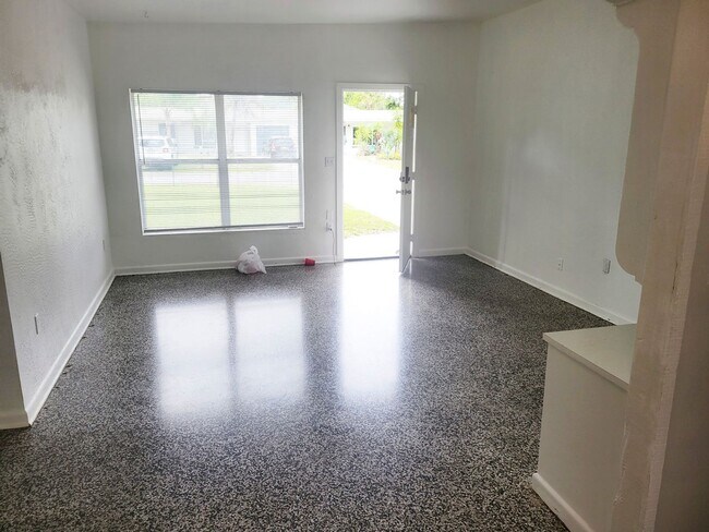 Foto del edificio - ***  Coming Soon  ***   3 Bedroom 2 Bath w...