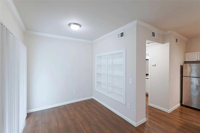 Building Photo - 10505 S I-35 Frontage Rd