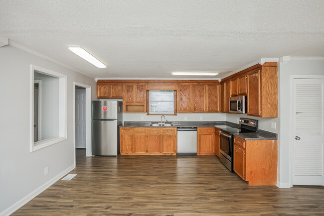 Building Photo - Charming Home in Columbia, SC!