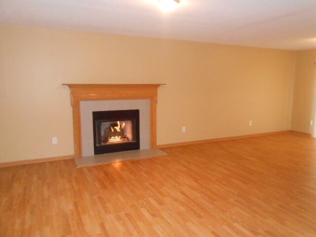 Building Photo - 1850 Kathiwade Dr