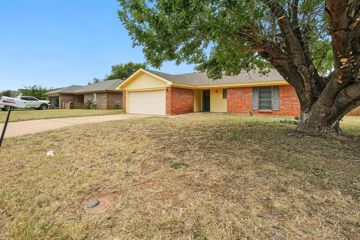 Foto principal - 5402 Castle Rd