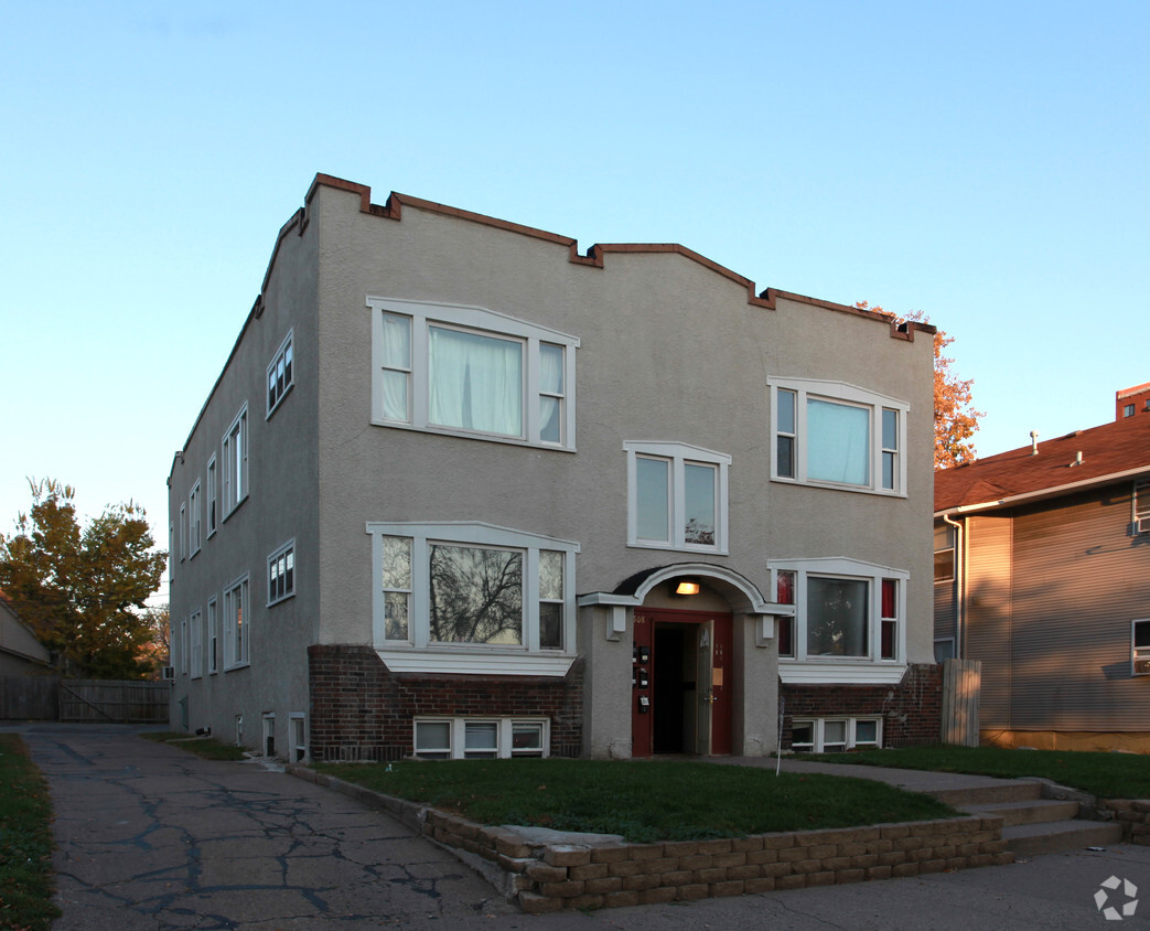 Primary Photo - 2508 Portland Ave S