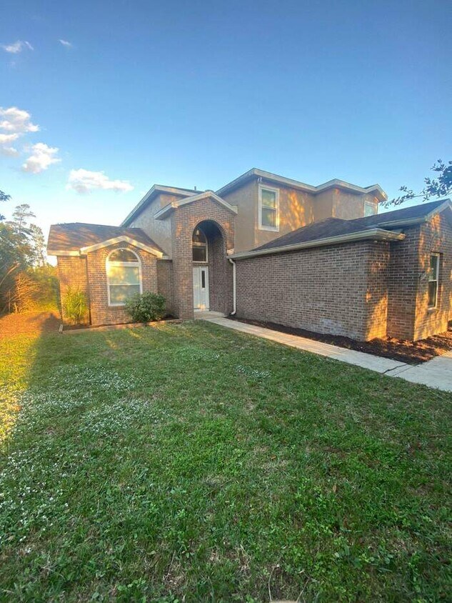 Primary Photo - NOW AVAILABLE! - 3924 Hunters Ridge Way, T...