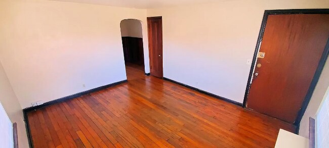 Foto del edificio - 1813 Section Rd