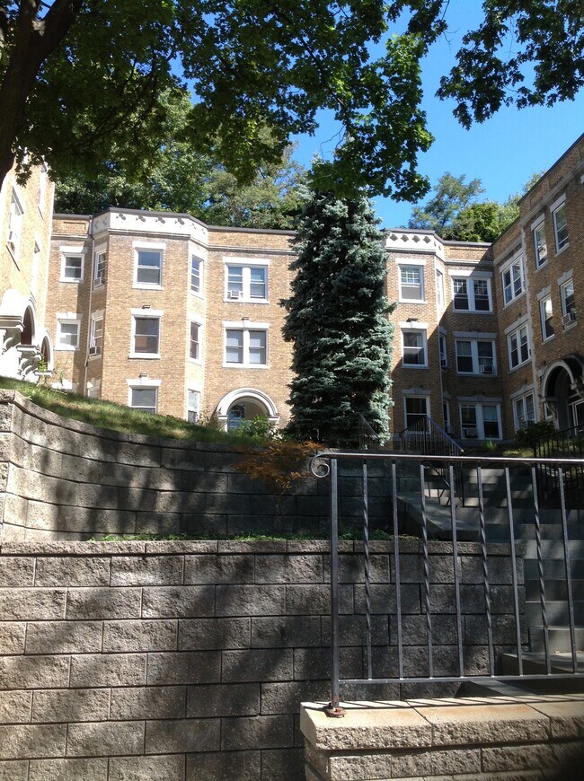 Building Photo - 23 Westbourne Ter