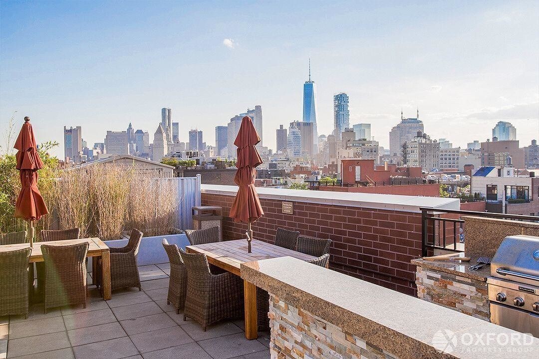 Building Photo - 229 Chrystie Street