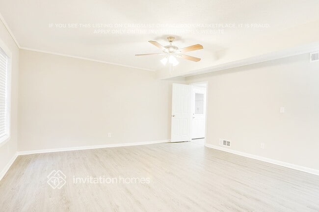 Building Photo - 334 Dartmouth Dr SW