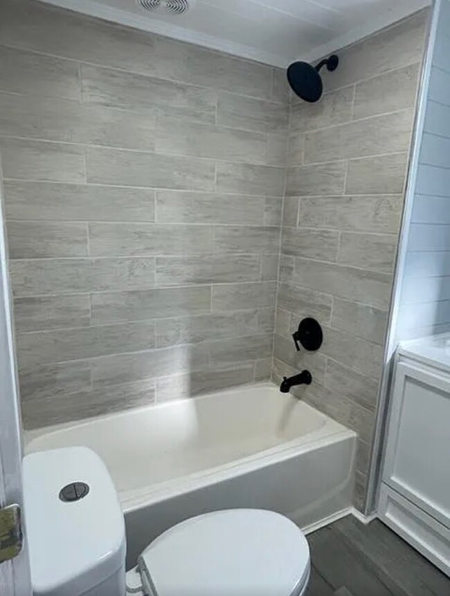 Foto del edificio - 2980 Bloom Rd