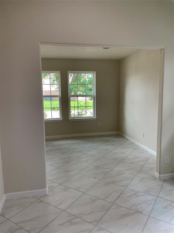 Foto del edificio - 8807 Shady Green Meadows