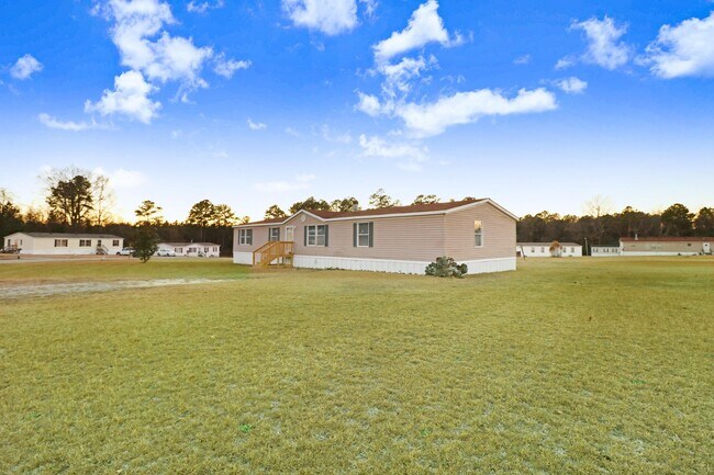 Foto del edificio - SPACIOUS 3 BR, 2 BA Pikeville Doublewide 2...