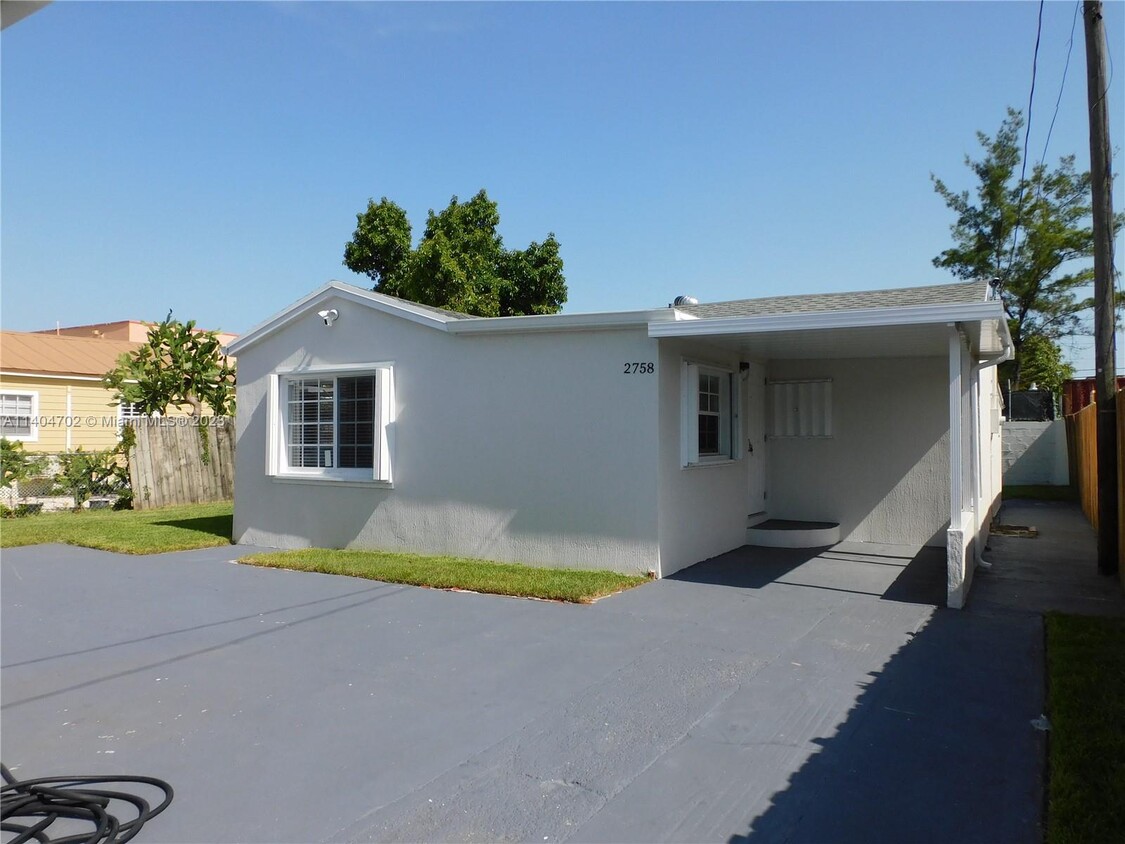 Primary Photo - 2754 NW 26th St