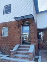 Building Photo - 111 S Smith St