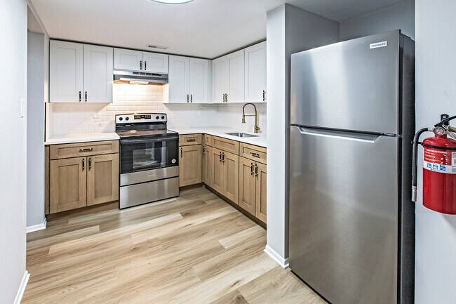 Foto del edificio - 1504 Timber Creek Rd