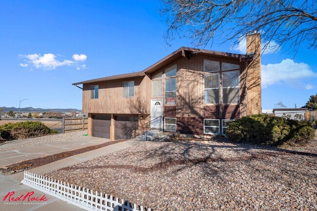 Building Photo - Warm, and Inviting Home in Cedar City!