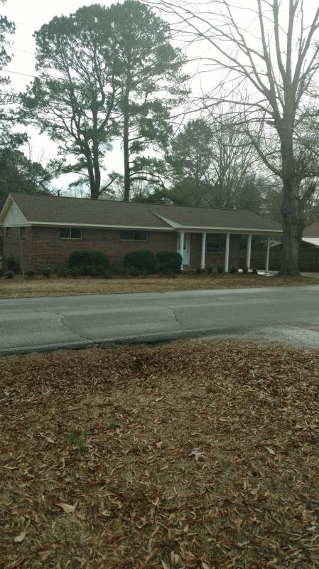 Primary Photo - 303 Hillcrest Dr