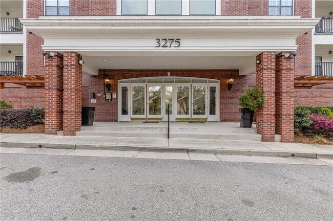 Foto del edificio - 3275 Lenox Rd NE