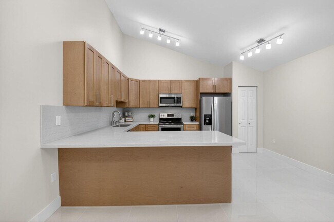 Building Photo - 9939 Boca Gardens Trail